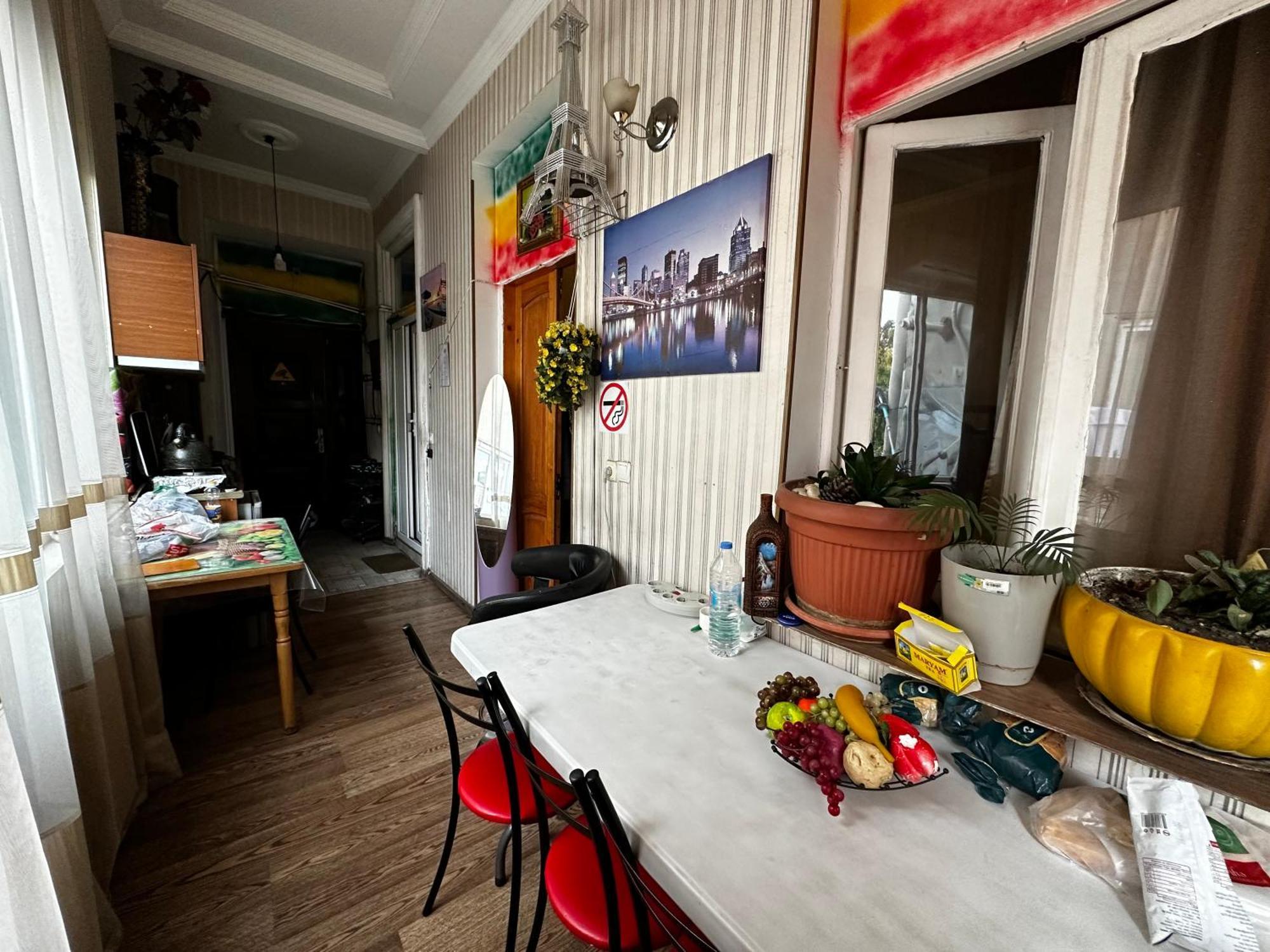 Four Season Hostel Tbilisi Exterior photo